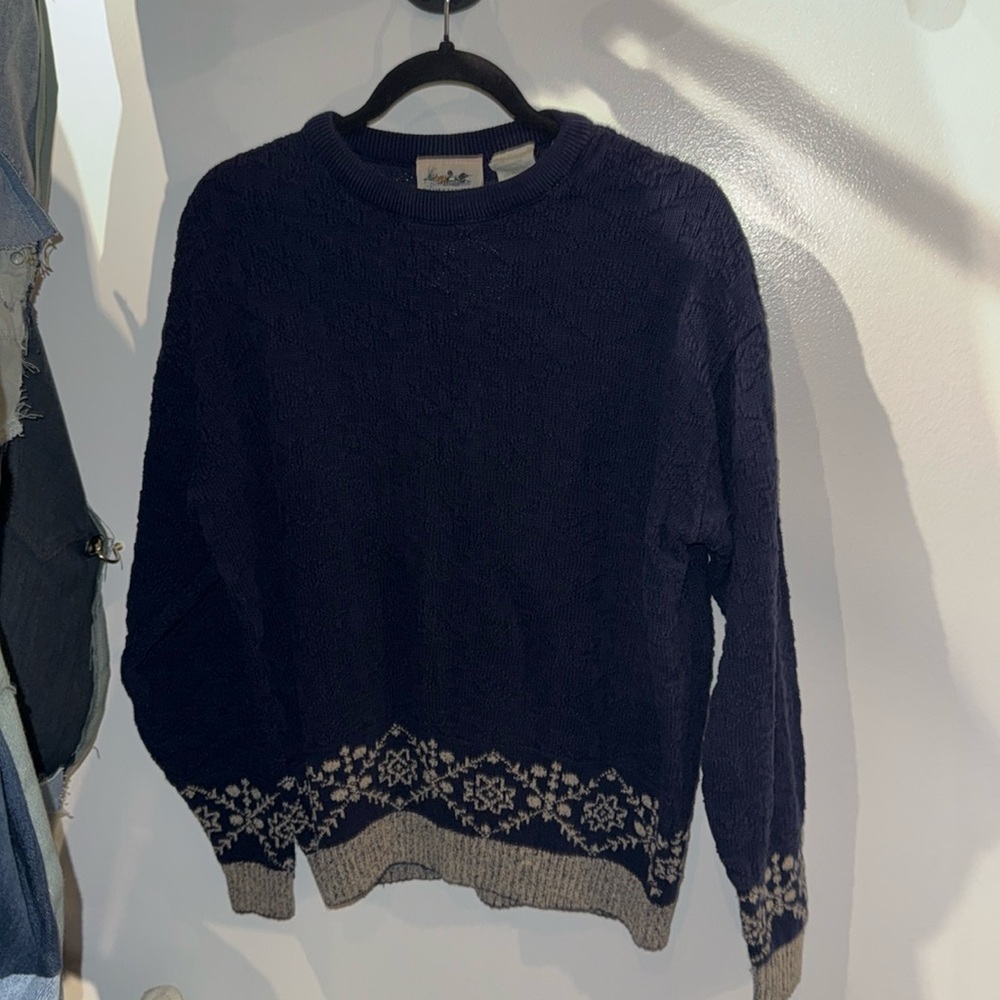 Vintage snowflake blue knit women’s medium long sleeve sweater​